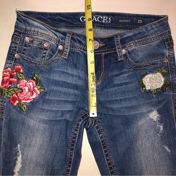 Grace in LA Distressed Floral Embroidered Skinny Jeans (25) - Picture 8 of 16